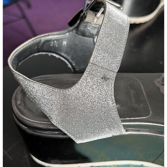 Stuart Weitzman EUC Silver Glitter Crosspath Flatform Platform Sandal Shoe 8.5 - Picture 8 of 8